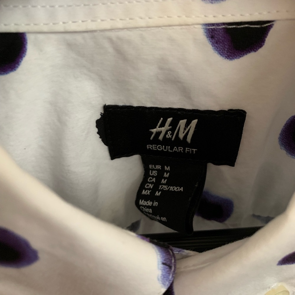 Button-up - Picture 2 of 2